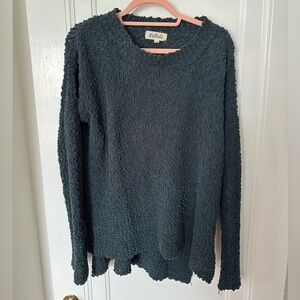 Listicle emerald green sweater